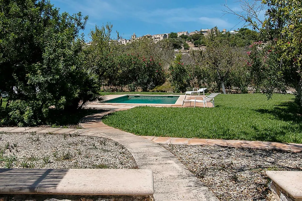 Holiday home Country House Cadernera Buger
