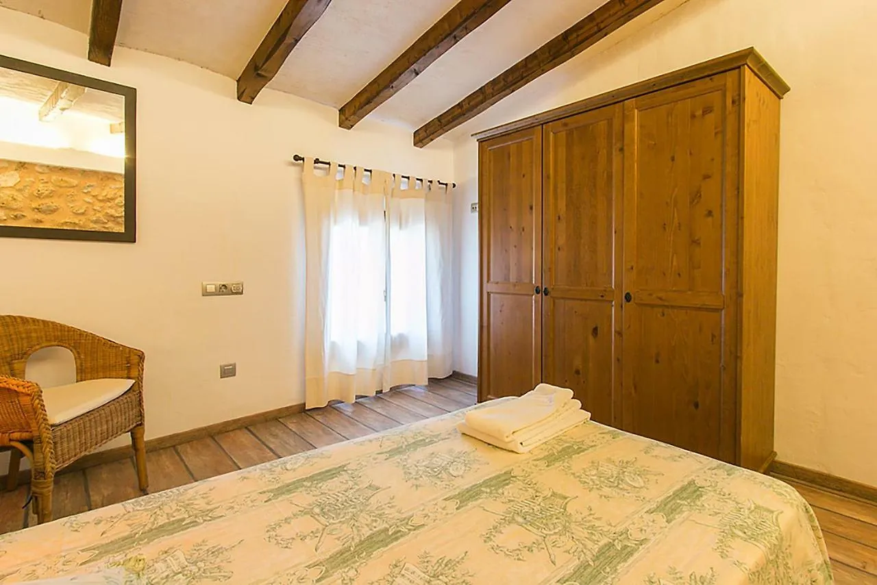 Holiday home Country House Cadernera Buger