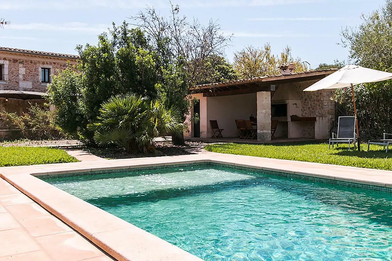 Country House Cadernera Buger 0*,  Spain