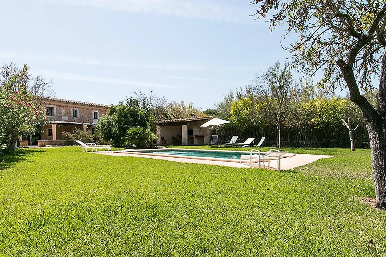 Country House Cadernera Buger