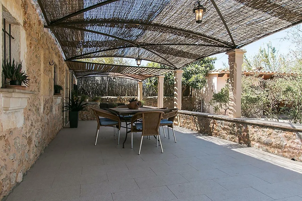 Country House Cadernera Buger