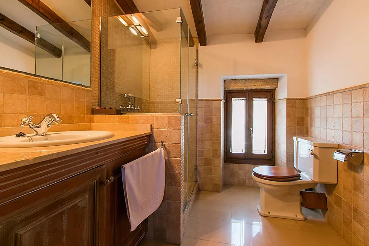 Holiday home Country House Cadernera Buger Spain